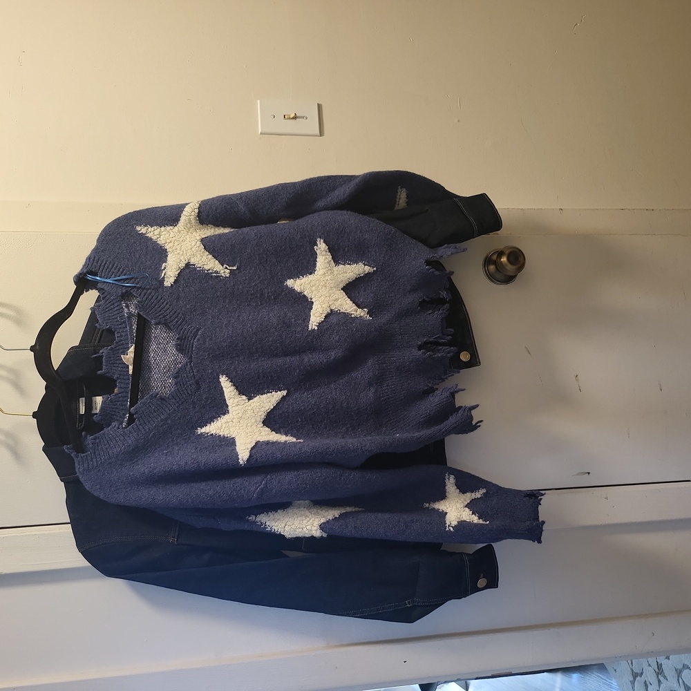 ee:some blue with white stars sweater